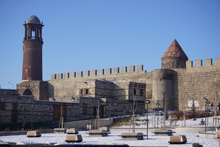 All-inclusive Private Guided 2-day Tour of Erzurum