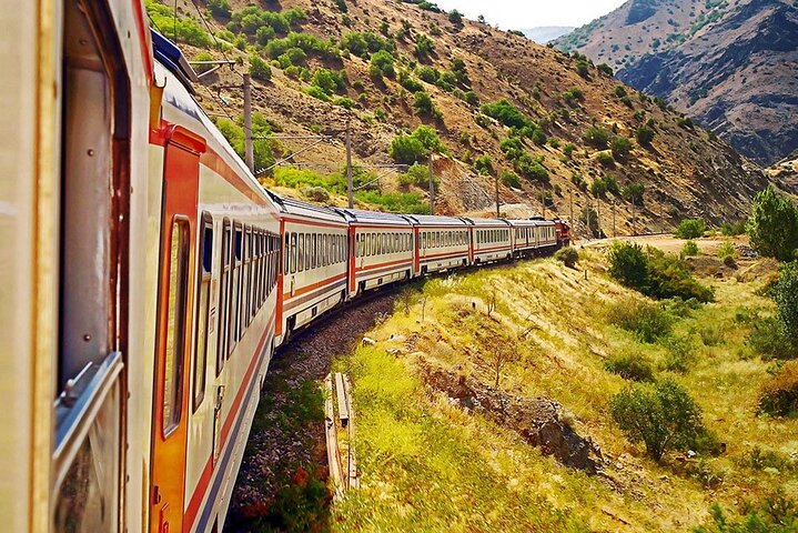 All-inclusive Private Guided 2-day Tour of Kars-Ani