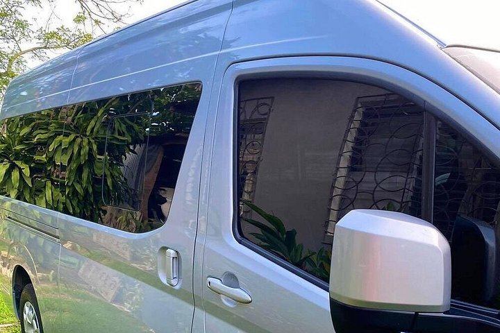 San Ignacio (Cayo) - Hopkins/Dangriga PRIVATE SHUTTLE