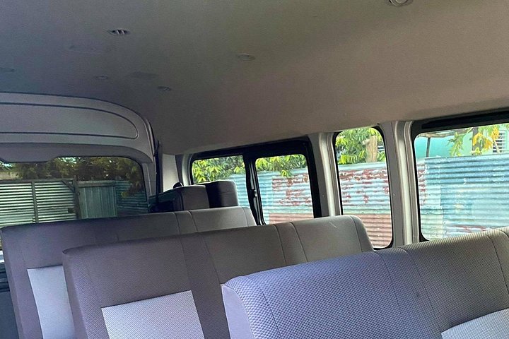 San Ignacio (Cayo) - Hopkins/Dangriga PRIVATE SHUTTLE