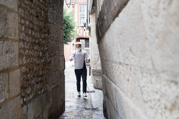 Small Group Guided Tour of the Secret History of Rouen
