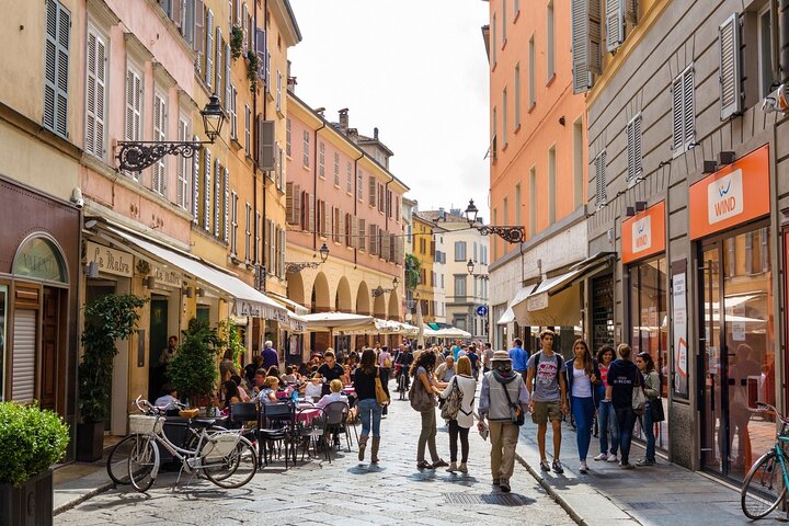 Day Trip of Pompeii, Sorrento and Positano from Naples/Salerno