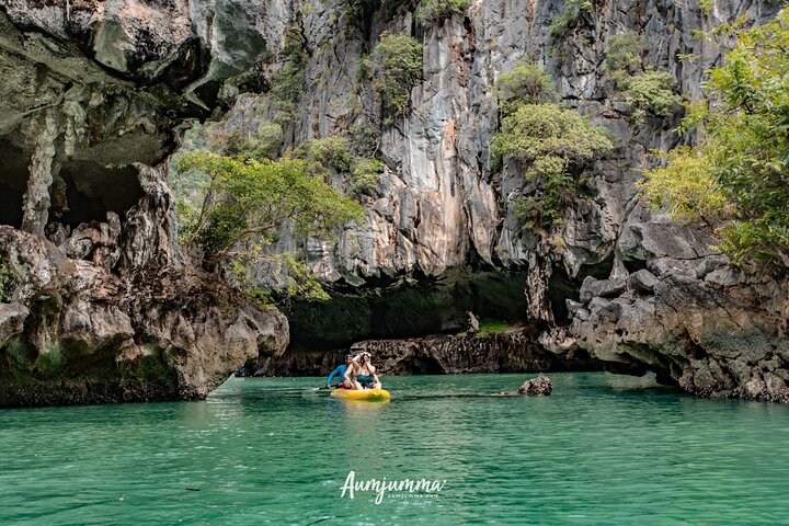 Luxury Boat to James Bond Islands with Lunch and Sunset Dinner
