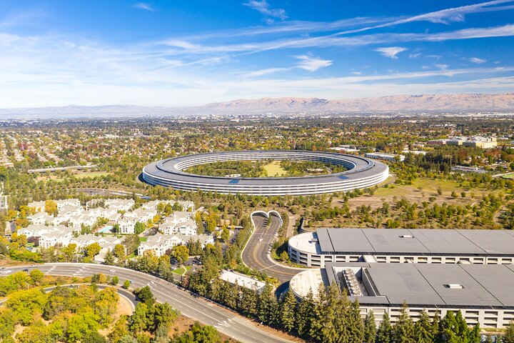 Silicon Valley Self-Guided Driving Audio Tour for Tech Lovers