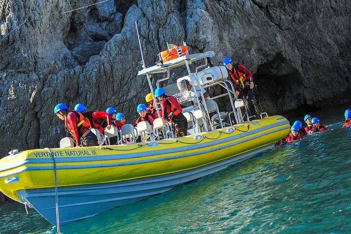 Sesimbra - Coasteering in Arrabida Natural Park (Lisbon region)