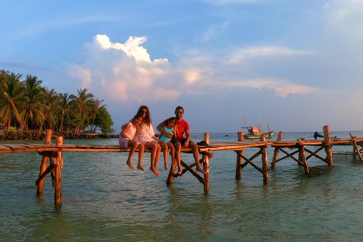 OnBird - Private family KID-FRIENDLY Snorkeling trip by speedboat in Phu Quoc