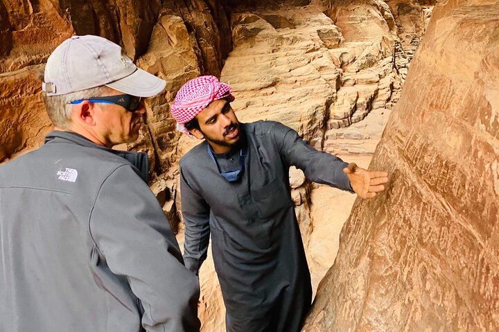 Full Day Jeep Tour & Traditional Lunch - Wadi Rum Desert Highlights