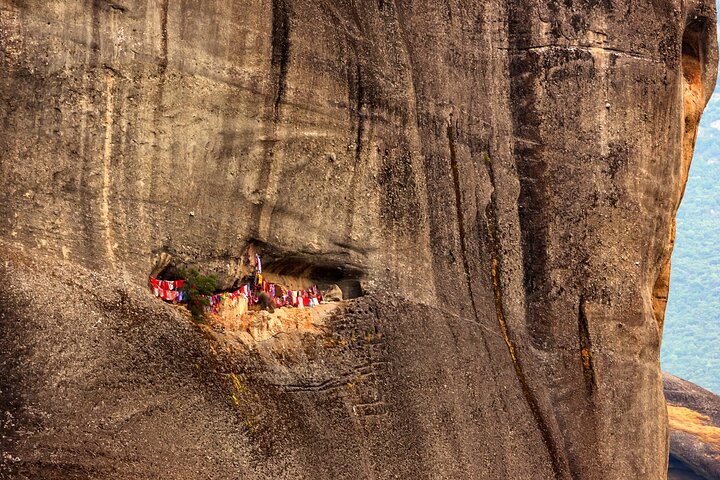 Meteora Half-Day Small Group Monasteries Tour with Hotel Pickup