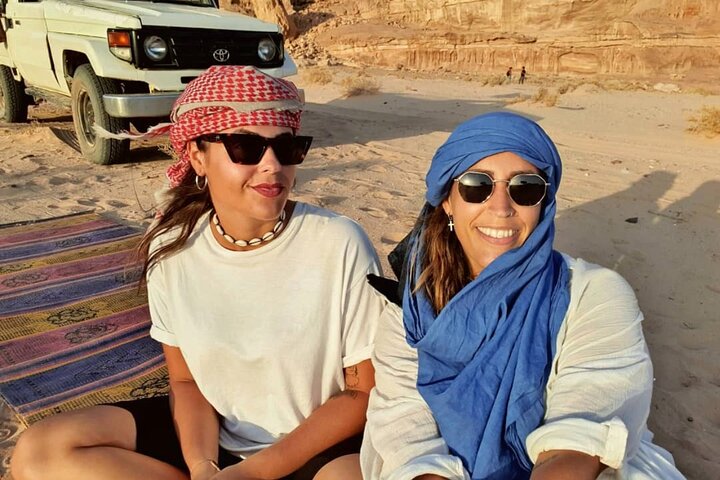 Full Day Jeep Tour & Traditional Lunch - Wadi Rum Desert Highlights