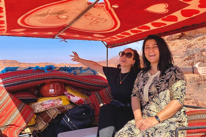 Full Day Jeep Tour & Traditional Lunch - Wadi Rum Desert Highlights