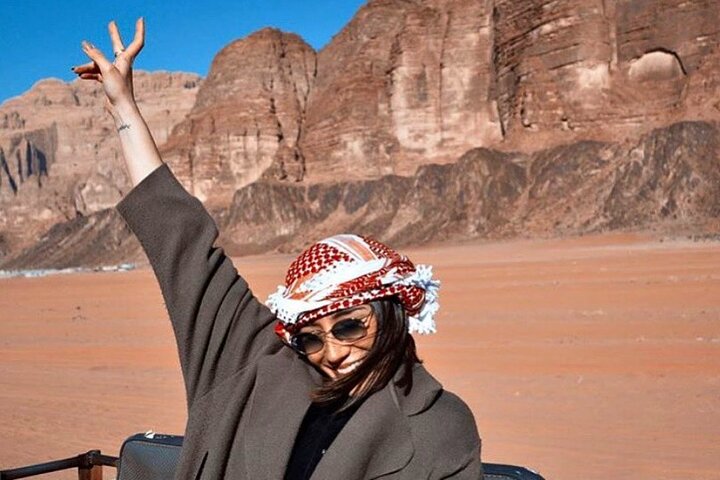Full Day Jeep Tour & Traditional Lunch - Wadi Rum Desert Highlights