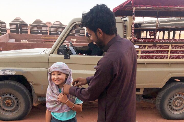Full Day Jeep Tour & Traditional Lunch - Wadi Rum Desert Highlights