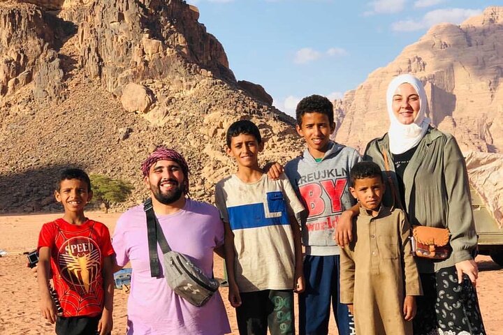 Full Day Jeep Tour & Traditional Lunch - Wadi Rum Desert Highlights