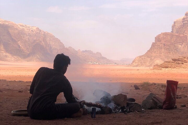 Full Day Jeep Tour & Traditional Lunch - Wadi Rum Desert Highlights