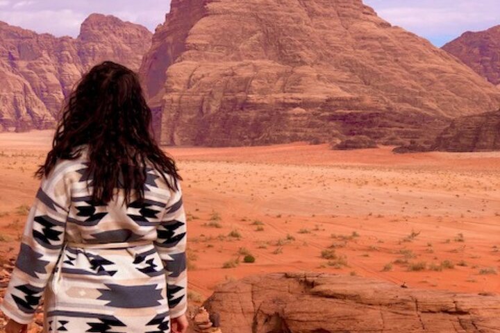 Full Day Jeep Tour & Traditional Lunch - Wadi Rum Desert Highlights