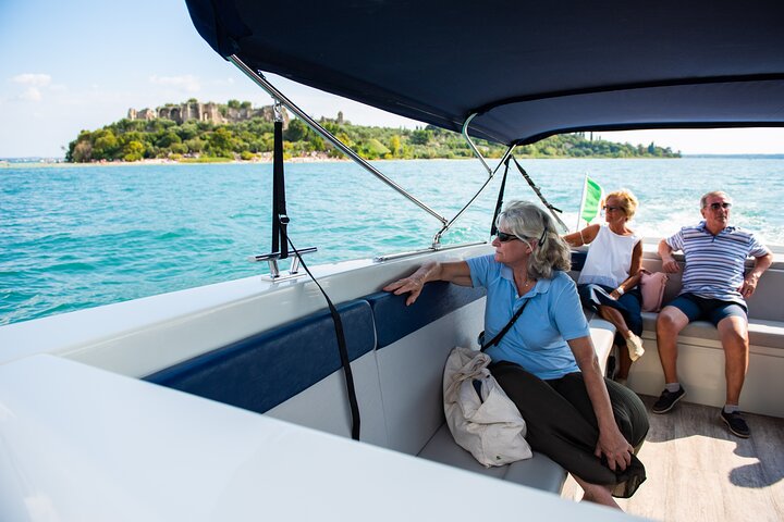 Tour in barca da Sirmione all'Isola del Garda