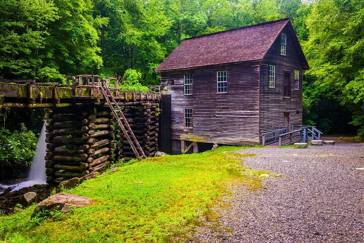 Great Smoky Mountains National Park Self-Guided Driving Tour