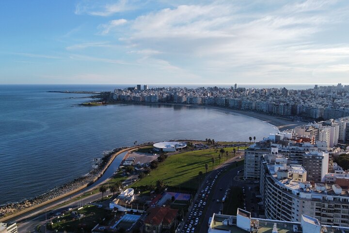 Tailor-made Montevideo: Private City Tour with a Local