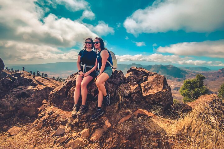 The Volcano Heart Tour: Hiking, Tasting and Sunset Experience