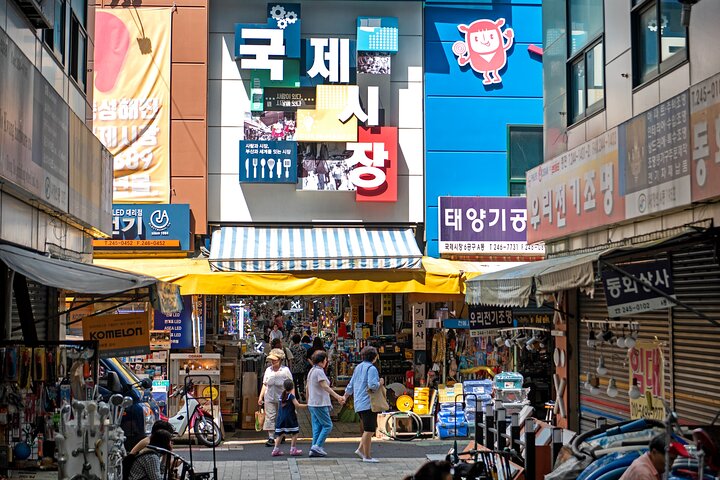 Busan Highlights in One Day: Small Group Tour (Max 6 Pax)