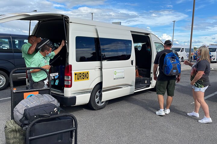 Private Transfer from Liberia Airport to RIU Guanacaste Hotel