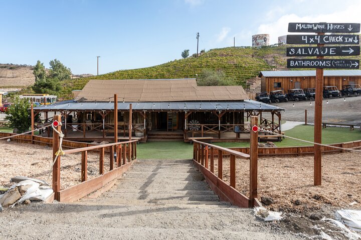Los Angeles: Private 4x4 Vineyard Tour in Malibu