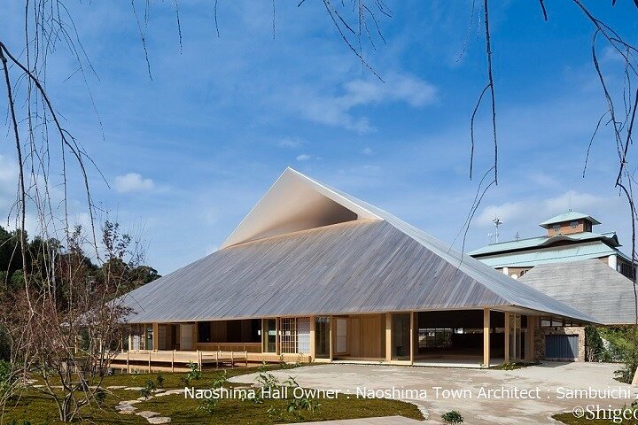 Naoshima Day Tour from Takamatsu Sta. with Cycling or Public Bus