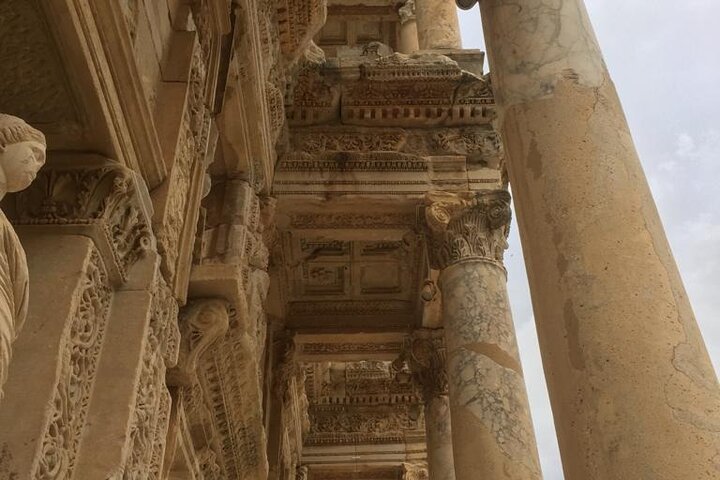 Private Tour from Izmir to Ephesus, Artemission, Virgin Mary House incl. Lunch