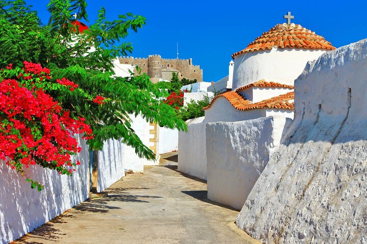 Guided Shore Excursion Patmos to the most Religious Highlights