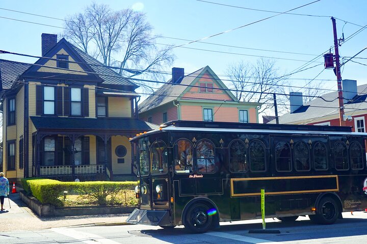 90-Minute Narrated Sightseeing Trolley Tour in Atlanta