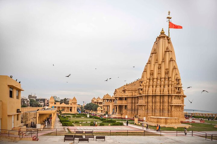 Historical and Spiritual Sojourn: Rajkot to Somnath Tour