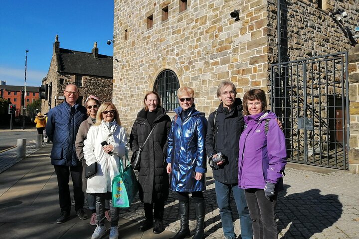 Glasgow City Centre Walking Tour with Local Guide