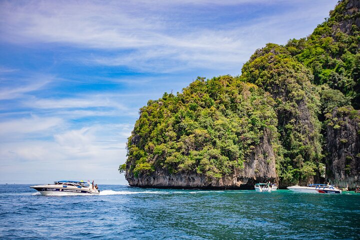 Phi Phi Islands One Day Tour By Speedboat from Krabi