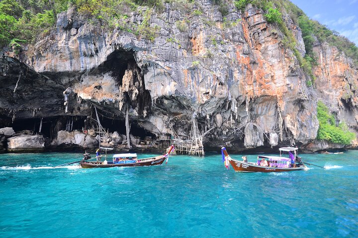 Phi Phi Islands One Day Tour By Speedboat from Krabi