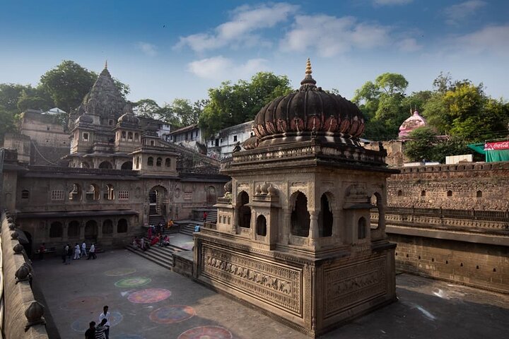 Indore to Mandu and Maheshwar: A Heritage Day Tour