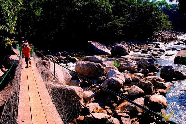 Jeep Tour to waterfalls and stills BY PARATY TOURS
