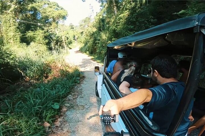Jeep Tour to waterfalls and stills BY PARATY TOURS