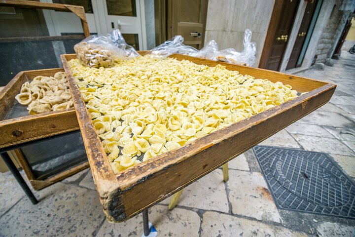 Bari’s Ultimate Street Food Tour - Small Group by Do Eat Better