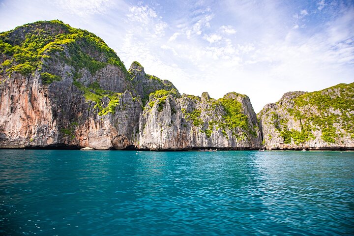 Snorkeling Phi Phi Islands Tour From Phi Phi by Speedboat