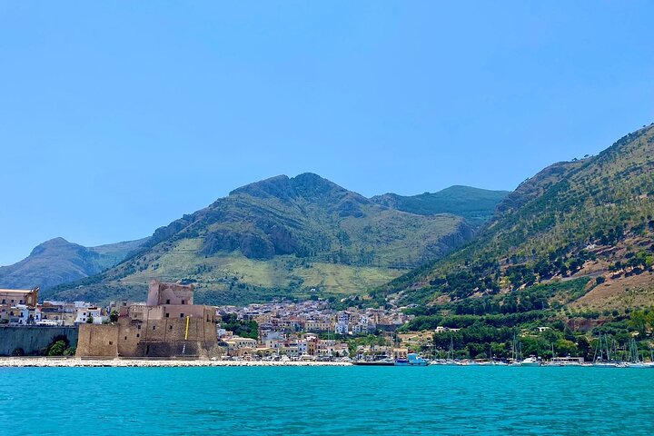 8-Hour Boat Tour from Castellammare del Golfo to San Vito Lo Capo