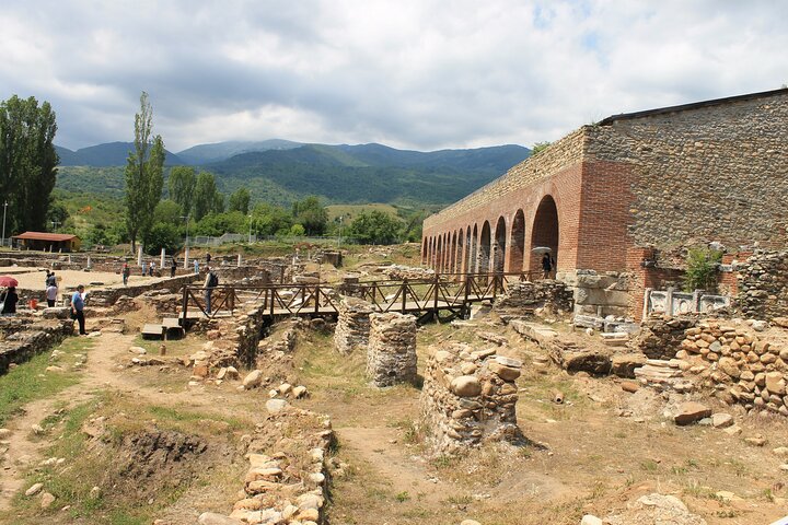 Sightseeing Transfer from Skopje to Ohrid with a stop at Bitola