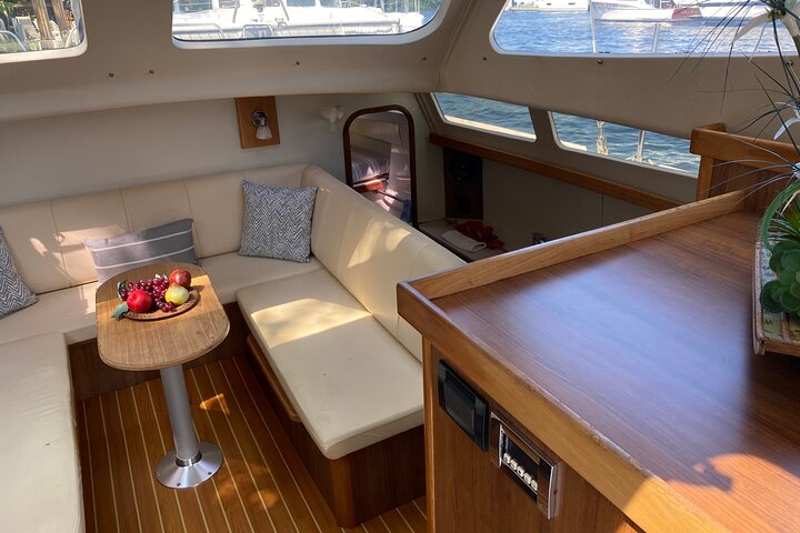 Private Full Day, Fun Day SY Mazu -Luxury Gemini Legacy Catamaran