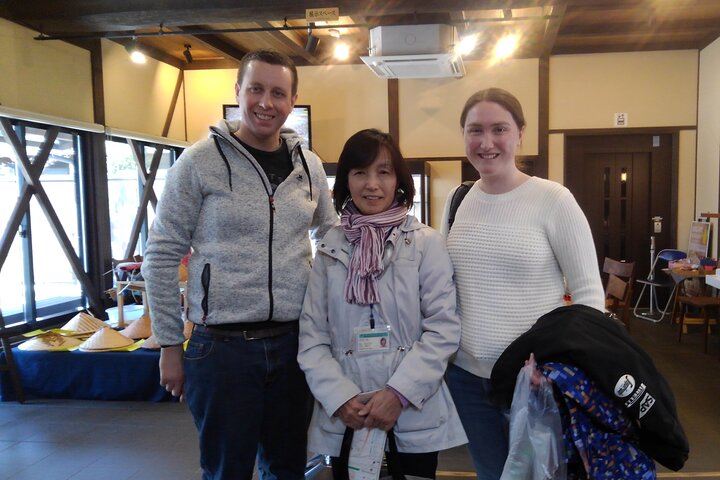 Takayama Arts & Crafts Local Culture Tour, Licensed Guide