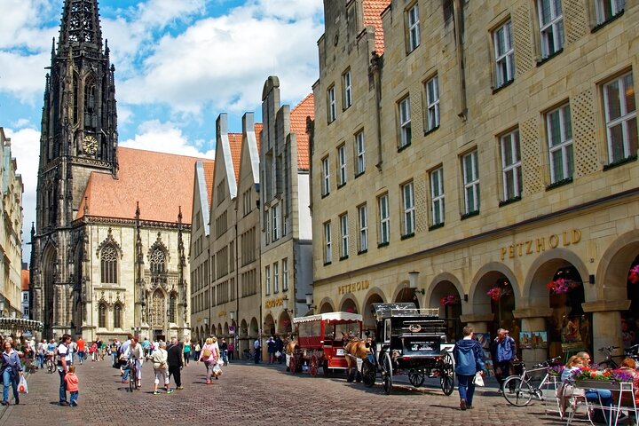 e-Scavenger hunt Münster: Explore the city at your own pace