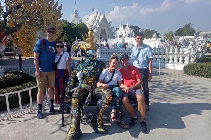 Chiang Rai White and Blue Temples Private Trip