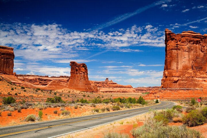 Discover 3 Moab Parks In 1 Day: Arches Canyonlands Dead Horse Pt