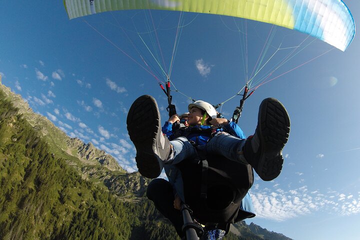 Fly in Paragliding! Paragliding experience over Chamonix!