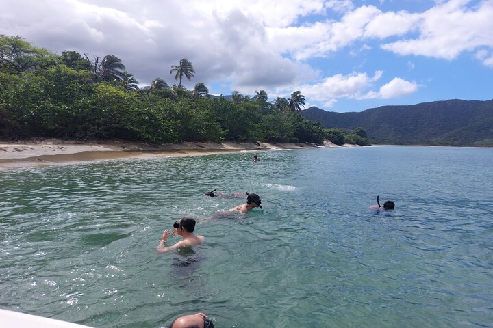 Tayrona by sea