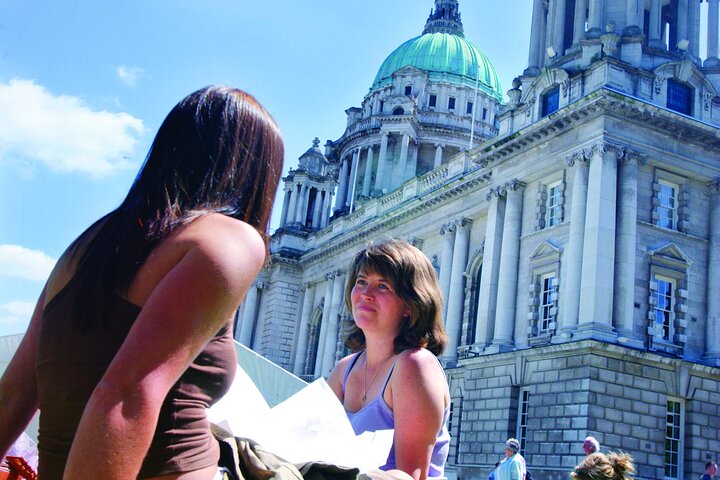 Chauffeur Giants Causeway & Belfast Private Day Tour From Dublin
