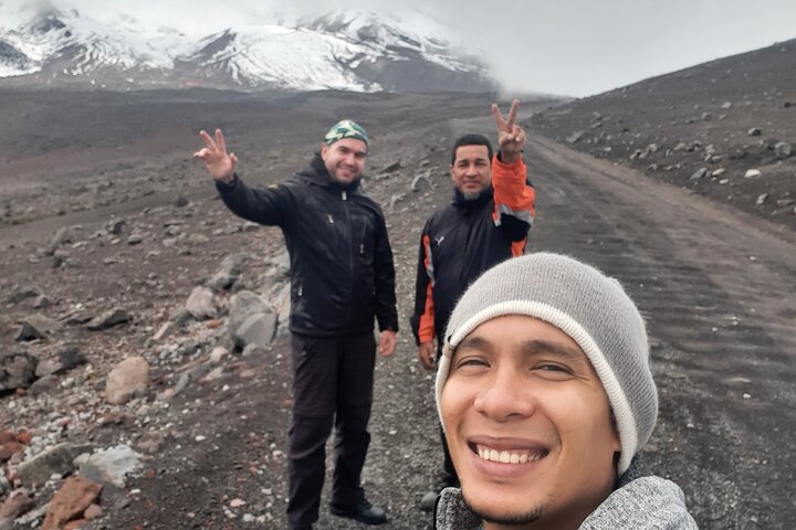 Chimborazo Volcano and Condor Cocha Lagoon Day Tour